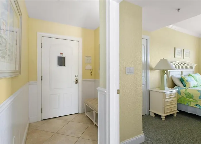 Spacious 3 Bedroom Bayside In Sunset With Outdoor Pool! Ferienhaus