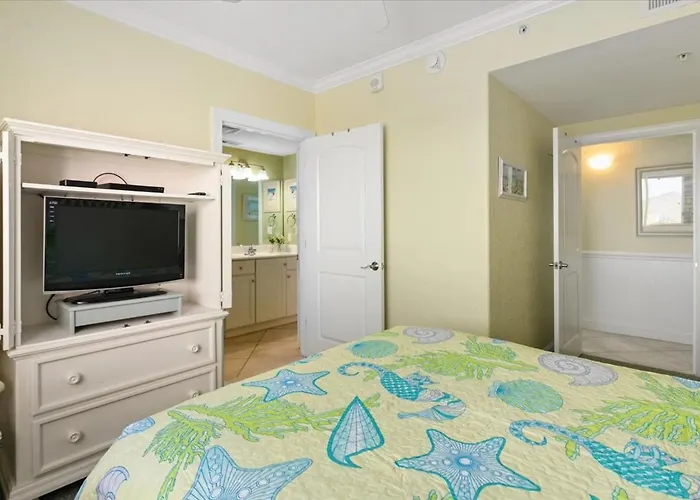 Spacious 3 Bedroom Bayside In Sunset With Outdoor Pool! Ocean Stadt