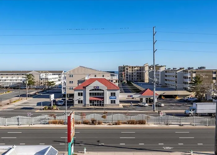 Ferienhaus Spacious 3 Bedroom Bayside In Sunset With Outdoor Pool!