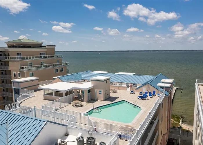 Spacious 3 Bedroom Bayside In Sunset With Outdoor Pool! Ferienhaus